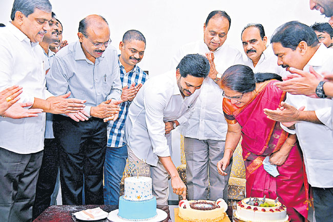 జగన్‌కు మోదీ జన్మదిన శుభాకాంక్షలు