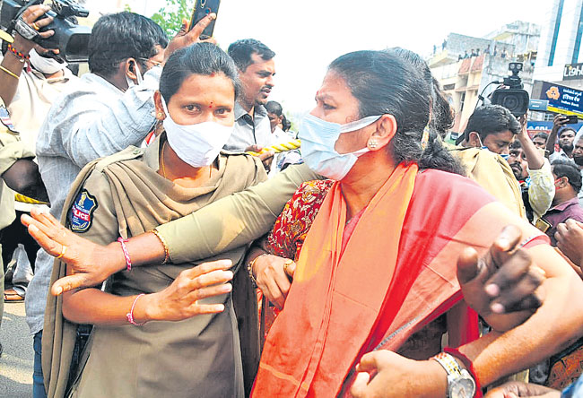 వరంగల్ ఘటనలపై సంజయ్ ఆగ్రహం, ఎక్కడికక్కడ బిజెపి నేతల అరెస్టులు  
