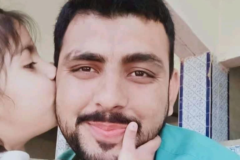 పాకిస్థాన్లో హిందూ జర్నలిస్టు దారుణ హత్య పాకిస్థాన్లో హిందూ జర్నలిస్టు దారుణ హత్య