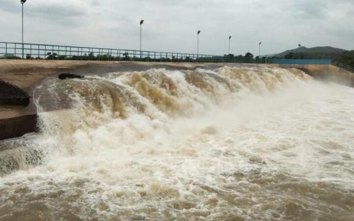 గోదావరికి మిగులు జలాలు లేవన్న కేంద్ర జలసంఘం 