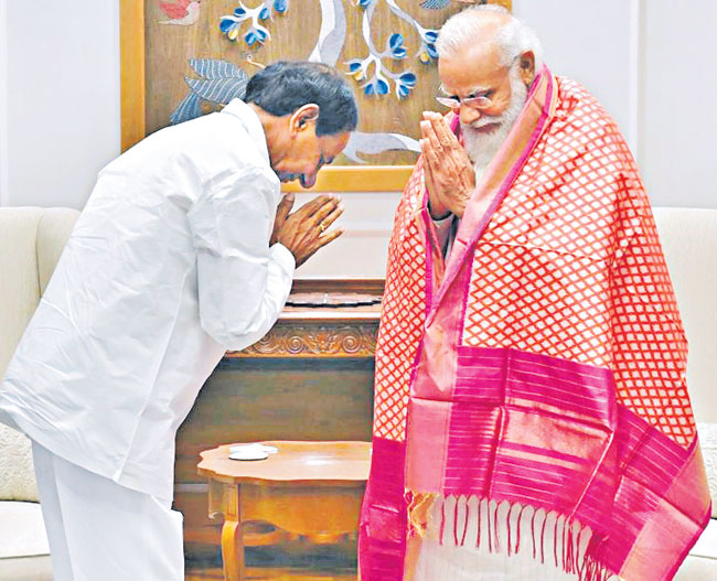యాదాద్రి పుణ్యక్షేత్రం ప్రారంభోత్సవానికి మోదీకి ఆహ్వానం