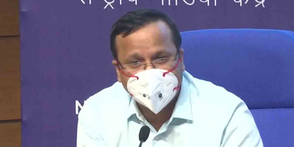 కరోనా పట్ల అప్రమత్తంగా ఉండాల్సిందే కరోనా పట్ల అప్రమత్తంగా ఉండాల్సిందే