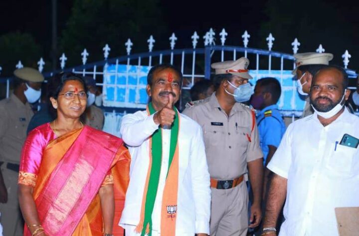 కేసీఆర్ అహంకారాన్ని ప్రజలు బొందపెట్టారు 