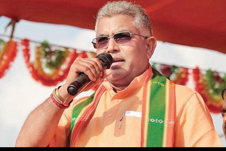 బెంగాల్ పై ద్రుష్టి సారించండి మమతాజీ!
