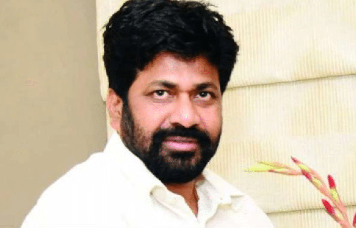 ఆస్తుల వివరాలు దాచిన మహారాష్ట్ర మంత్రికి జైలు శిక్ష 