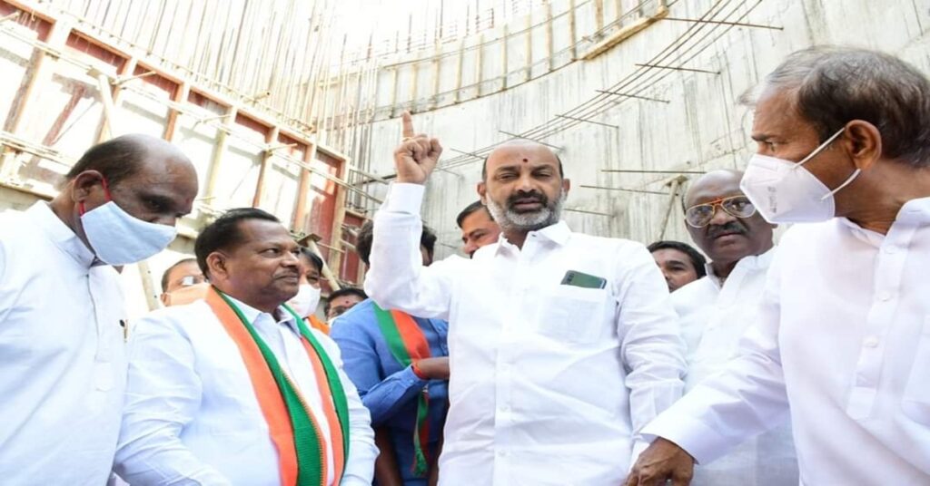 అంబేద్కర్ 125 అడుగుల విగ్రహం సంగతేంటి? అంబేద్కర్ 125 అడుగుల విగ్రహం సంగతేంటి?