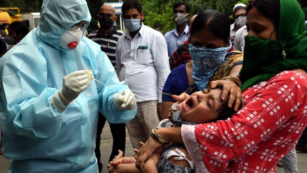 కరోనా కేసులు పెరిగినా నాలుగో వేవ్ భయం వద్దు!