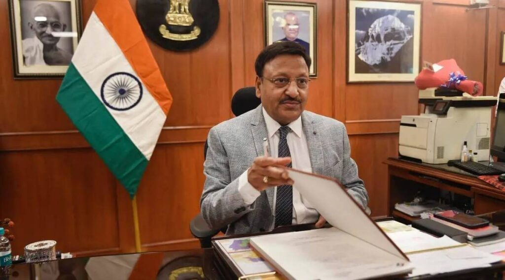 ఎగ్జిట్ పోల్స్ , ఒపీనియన్ పోల్స్‌పై నిషేధంపై సిఫార్స్