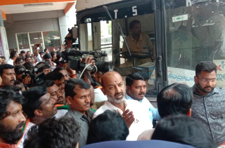 ముడేళ్ళల్లో ఐదు సార్లు ఆర్టీసీ ఛార్జీల పెంపు దారుణం
