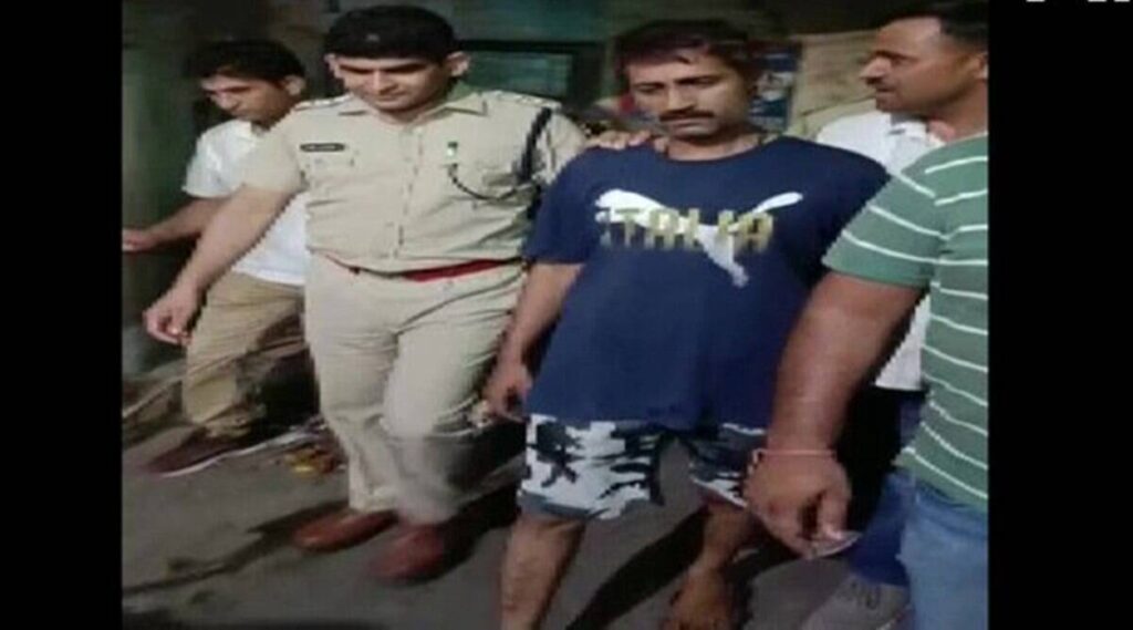 నుపూరు తల నరికిన వారికి ఇల్లు ఇస్తానన్న ఖాదిమ్ అరెస్ట్