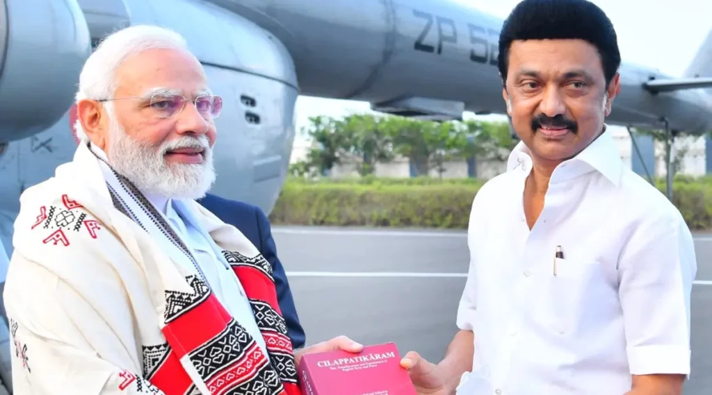 స్టాలిన్ కు ప్రధాని మోదీ ఫోన్ లో పరామర్శ స్టాలిన్ కు ప్రధాని మోదీ ఫోన్ లో పరామర్శ