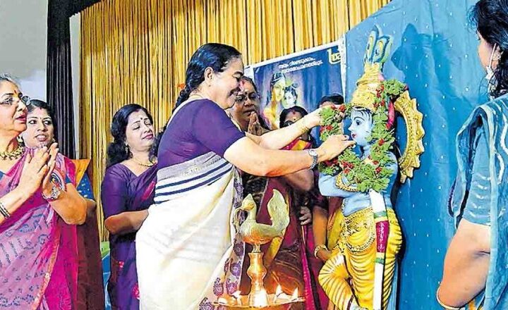 ఆర్ఎస్ఎస్ కార్యక్రమంలో సిపిఎం మేయర్ … కేరళలో రాజకీయ దుమారం