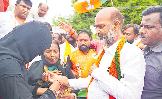 పార్టీ మారిన ఎమ్మెల్యేలతో రాజీనామా చేయిస్తారా కేసీఆర్!