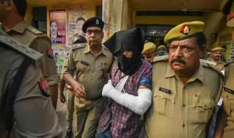 గొరఖ్నాథ్ ఆలయంపై దాడి నిందితుడికి మరణశిక్ష గొరఖ్నాథ్ ఆలయంపై దాడి నిందితుడికి మరణశిక్ష