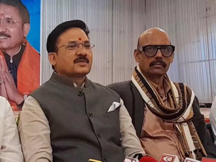 ఆంధ్రప్రదేశ్ పూర్తిగా దివాలా తీసింది