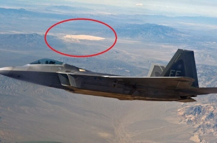 అమెరికా గగనతలంపై గుర్తు తెలియని వాహనం..ఏలియన్స్ వా?