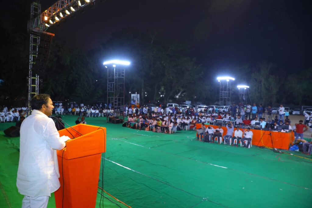 క్రీడాకారులు క్రీడల్లో దేశం సత్తా చాటాలి