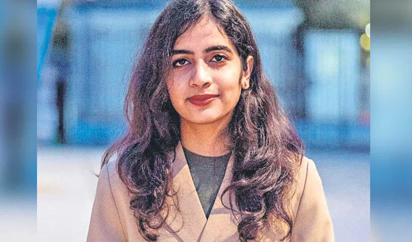 లండన్‌ బీచ్‌లో హైదరాబాద్‌ విద్యార్థిని మృతి