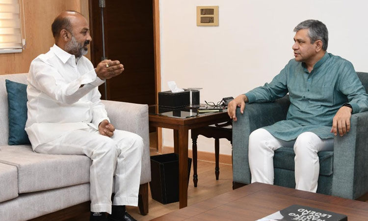 కరీంనగర్ – హసన్ పర్తి రైల్వే లైన్ కు కేంద్రం గ్రీన్ సిగ్నల్