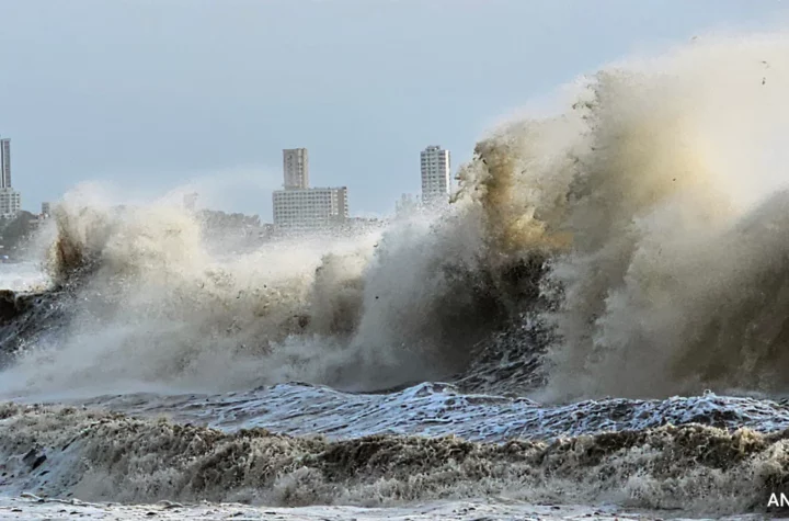 బంగాళాఖాతంలో ‘దిత్వాహ్​’ తుపాను