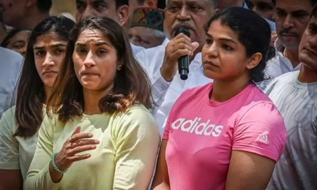 రెజ్లర్ల `లైంగిక’ ఆరోపణలపై ఆధారాలు కోరిన పోలీసులు రెజ్లర్ల `లైంగిక’ ఆరోపణలపై ఆధారాలు కోరిన పోలీసులు