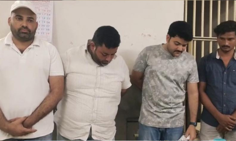 జిఎస్టి అధికారుల కిడ్నాప్..నిందితుల అరెస్ట్ జిఎస్టి అధికారుల కిడ్నాప్..నిందితుల అరెస్ట్