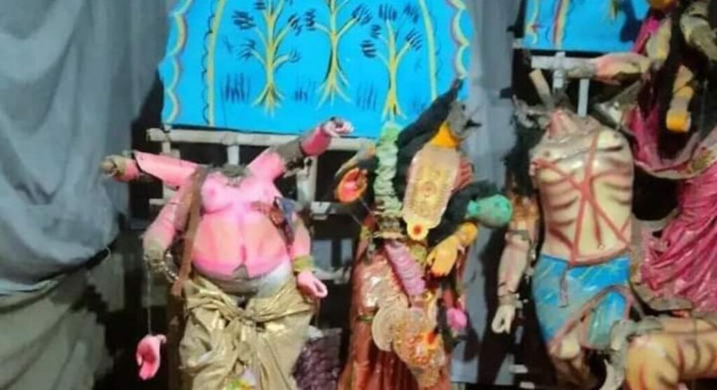 బంగ్లాదేశ్‌లో హిందూ ఆలయం ధ్వంసం