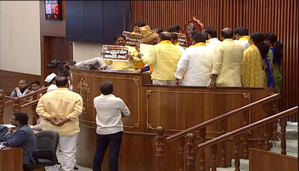 ఉద్రిక్తతల మధ్య ఏపీ అసెంబ్లీ వాయిదా… టీడీపీ సభ్యుల సస్పెన్షన్