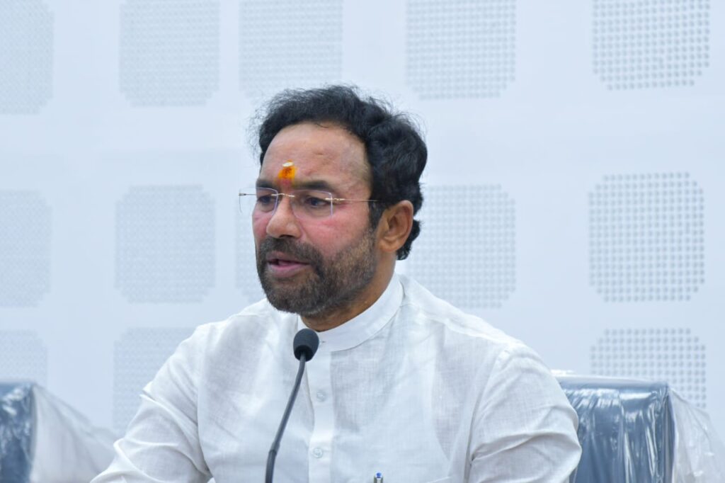 కేసీఆర్ సహకరించకపోయినా తెలంగాణాలో రైల్వేల అభివృద్ధి