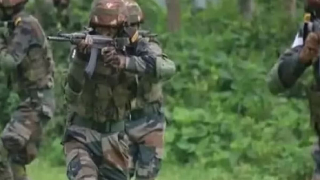 ఎన్కౌంటర్ లో ఇద్దరు మహిళా మావోయిస్టులు మృతి ఎన్కౌంటర్ లో ఇద్దరు మహిళా మావోయిస్టులు మృతి