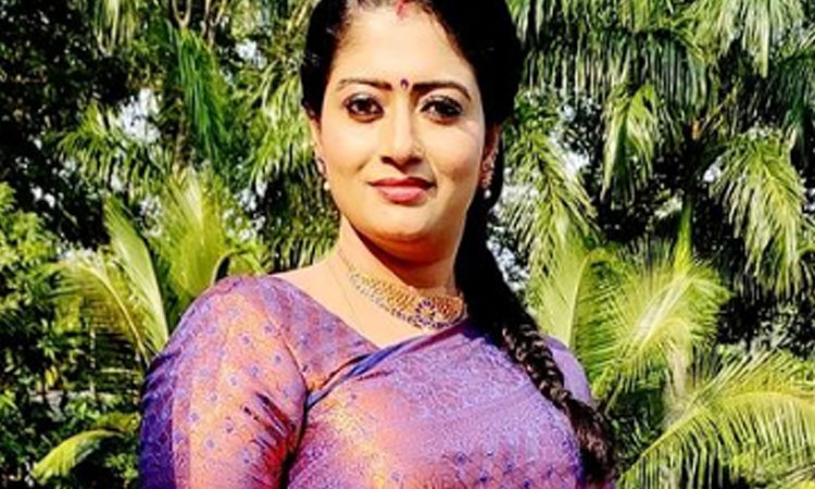 మలయాళ నటి రెంజూషా మీనన్ ఆత్మహత్య