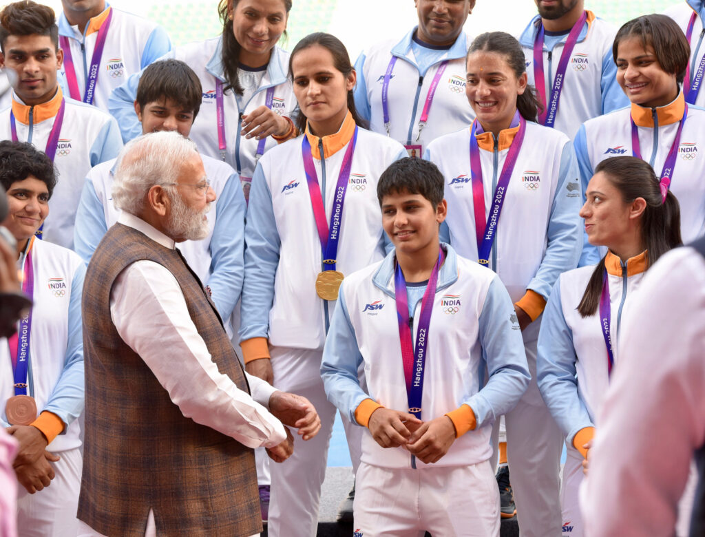 ఆసియా క్రీడల్లో చరిత్రను సృష్టించారంటూ ప్రధాని ప్రశంసలు