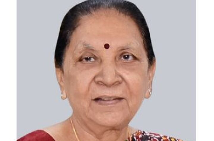 యుపి గవర్నర్‌కు సమన్లు ఇచ్చిన మెజిస్ట్రేట్ సస్పెన్షన్