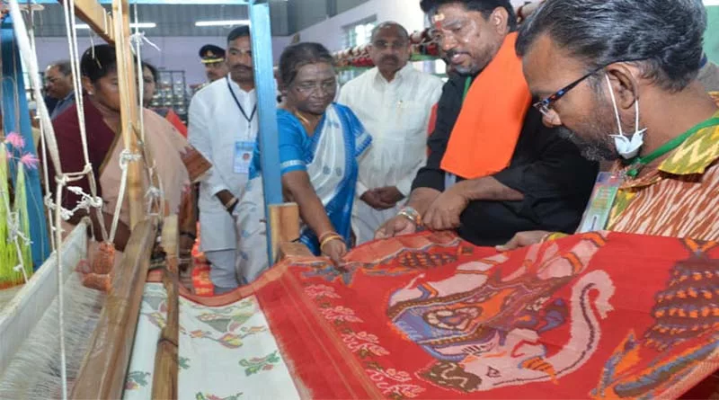 మంచి చేనేత వస్త్రాలను అందిస్తున్న తెలంగాణ