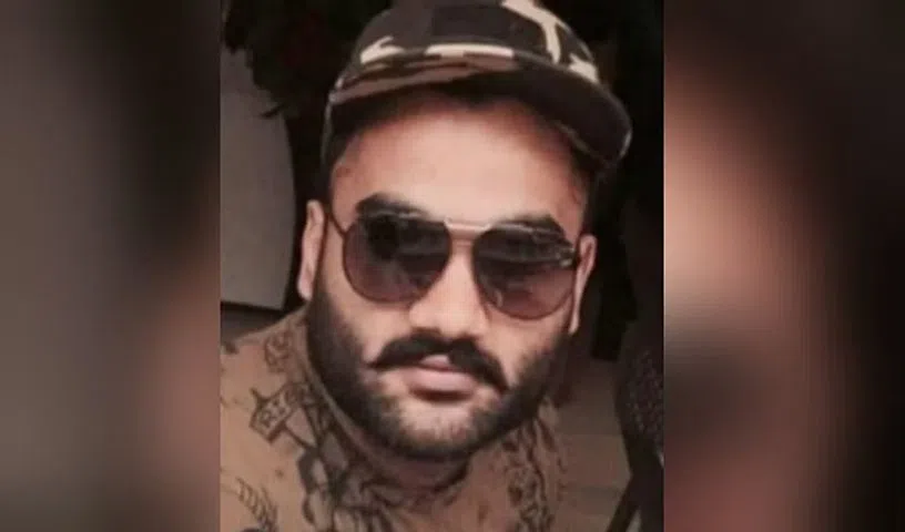 కెనడాకు చెందిన గ్యాంగ్‌స్టర్  గోల్డీ బ్రార్‌ ఉగ్రవాదిగా ప్రకటన