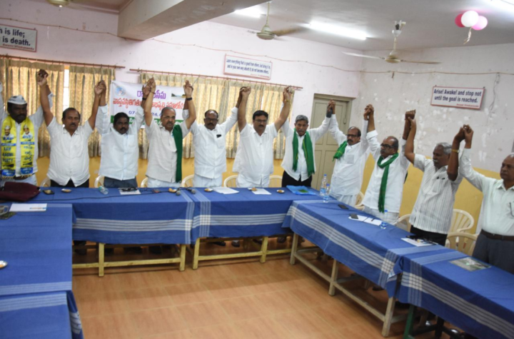 రాయలసీమ సమస్యలకు మేనిఫెస్టోలో చోటు కల్పిస్తేనే ఓటు