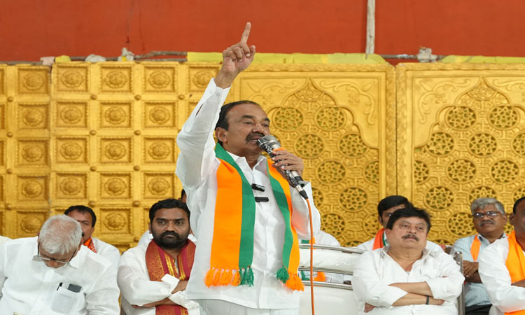 ప్రధాని మోదీపై రేవంత్ అనుచిత వాఖ్యలు … ఈటెల ఆగ్రహం ప్రధాని మోదీపై రేవంత్ అనుచిత వాఖ్యలు … ఈటెల ఆగ్రహం