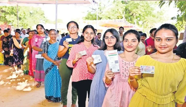 ఏపీలో 81 శాతం, తెలంగాణలో 64.74 శాతం పోలింగ్!