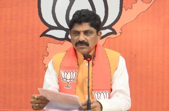 సీఎస్ భూకుంభకోణం ఆరోపణలపై శ్వేతపత్రం విడుదల చేయండి 