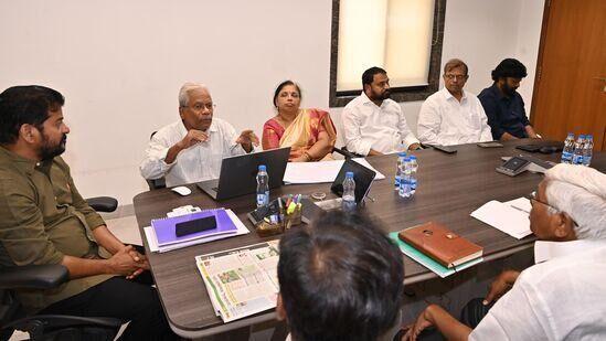 తెలంగాణ అధికారిక చిహ్నం మార్పులో రేవంత్ వెనకడుగు
