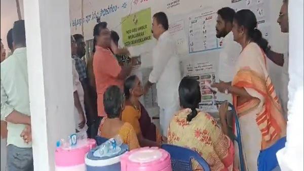 పోలీసుల అదుపులో తెనాలి, తాడిపత్రి వైసిపి ఎమ్యెల్యేలు