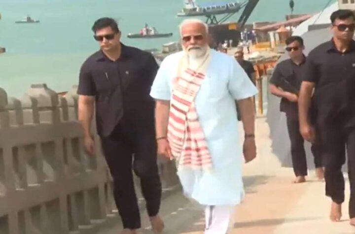 ముగిసిన 45 గంట‌ల‌ ప్రధాని మోదీ ధ్యానం