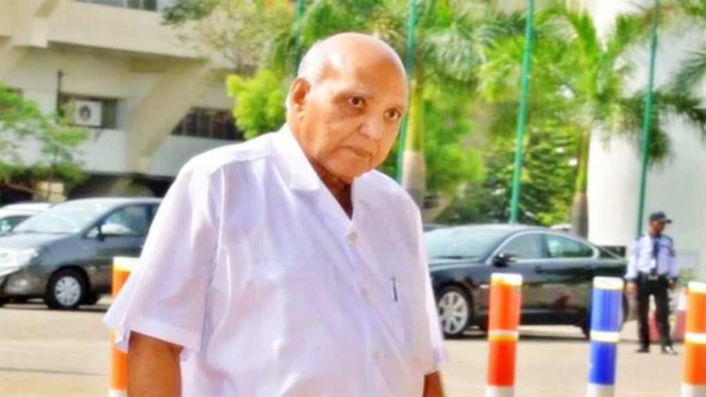 ఈనాడు గ్రూప్ సంస్థల అధినేత రామోజీరావు కన్నుమూత ఈనాడు గ్రూప్ సంస్థల అధినేత రామోజీరావు కన్నుమూత
