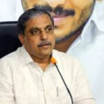 సజ్జల రామకృష్ణారెడ్డిపై లుక్ అవుట్ నోటీసు