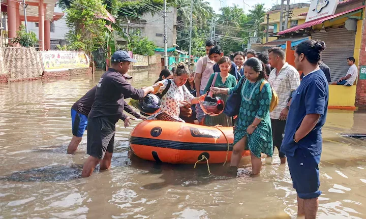 అస్సాంలో వరద బీభత్సం… 92 మంది మృతి