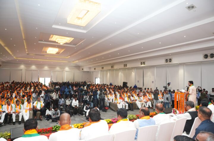 రాజకీయ వ్యభిచారానికి పాల్పడుతన్న కాంగ్రెస్, బీఆర్ఎస్
