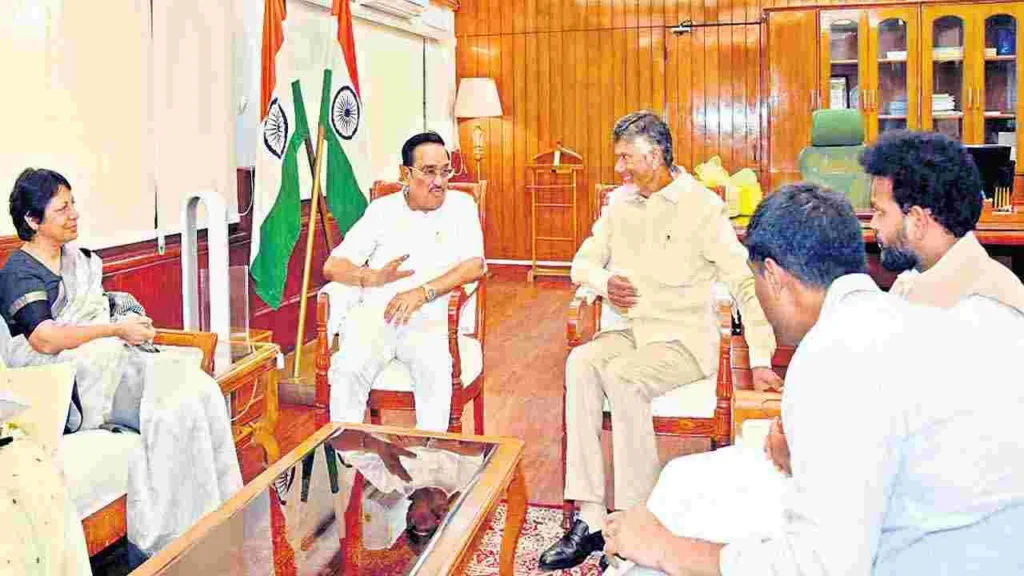 కేంద్ర బడ్జెట్ లో ఏపీకి కొత్త హామీలు ఏవీ యివ్వలేదు.. విభజన హామీలే!