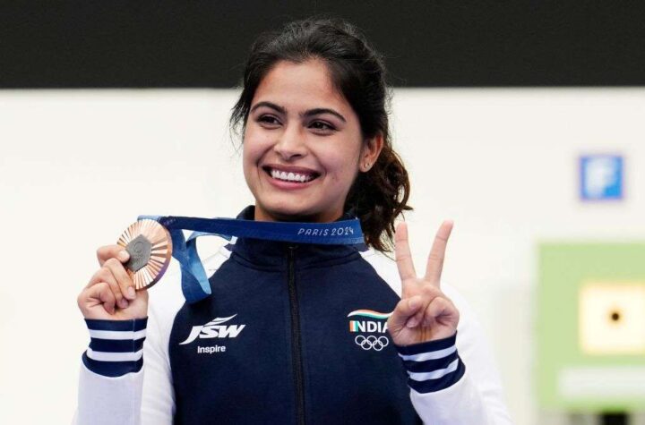 ఒలింపిక్స్‌లో మెడల్‍తో చరిత్ర సృష్టించిన భారత షూటర్ భాకర్