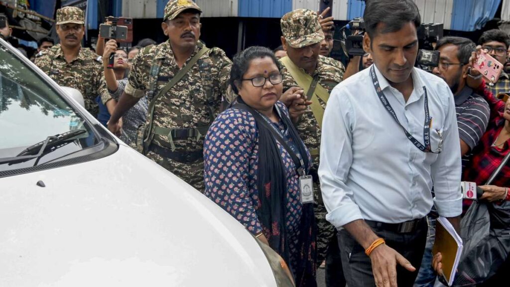కోల్‌కతా హత్యాచార ఘటనలో  ‘క్రైమ్​ సీన్​ని మార్చేశారు’