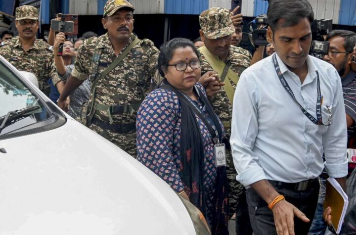 కోల్‌కతా హత్యాచార ఘటనలో  ‘క్రైమ్​ సీన్​ని మార్చేశారు’